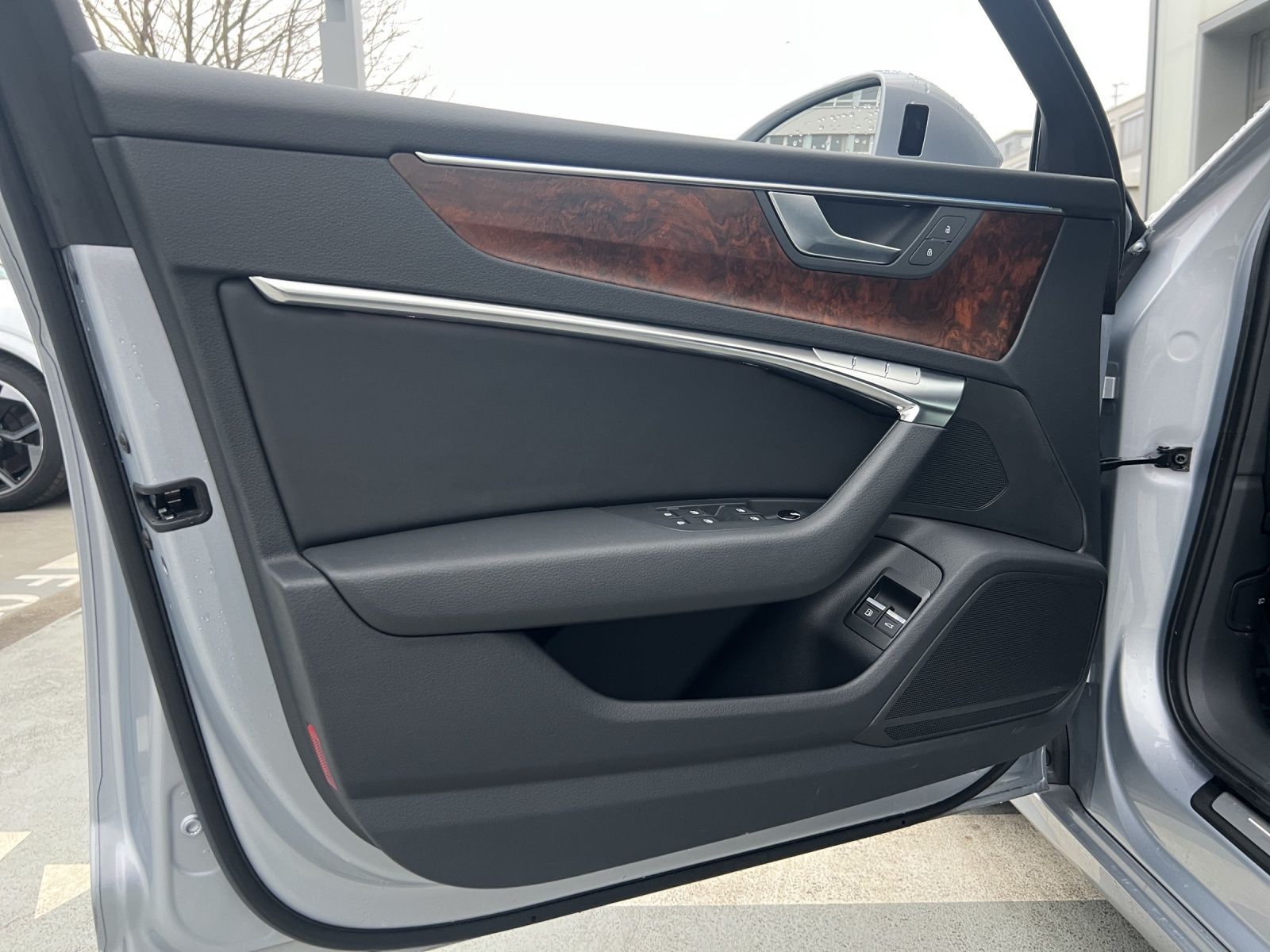 Audi A6 Limousine 50 TFSIe quattro S tronic sport - Samsaru's Car Outlet
