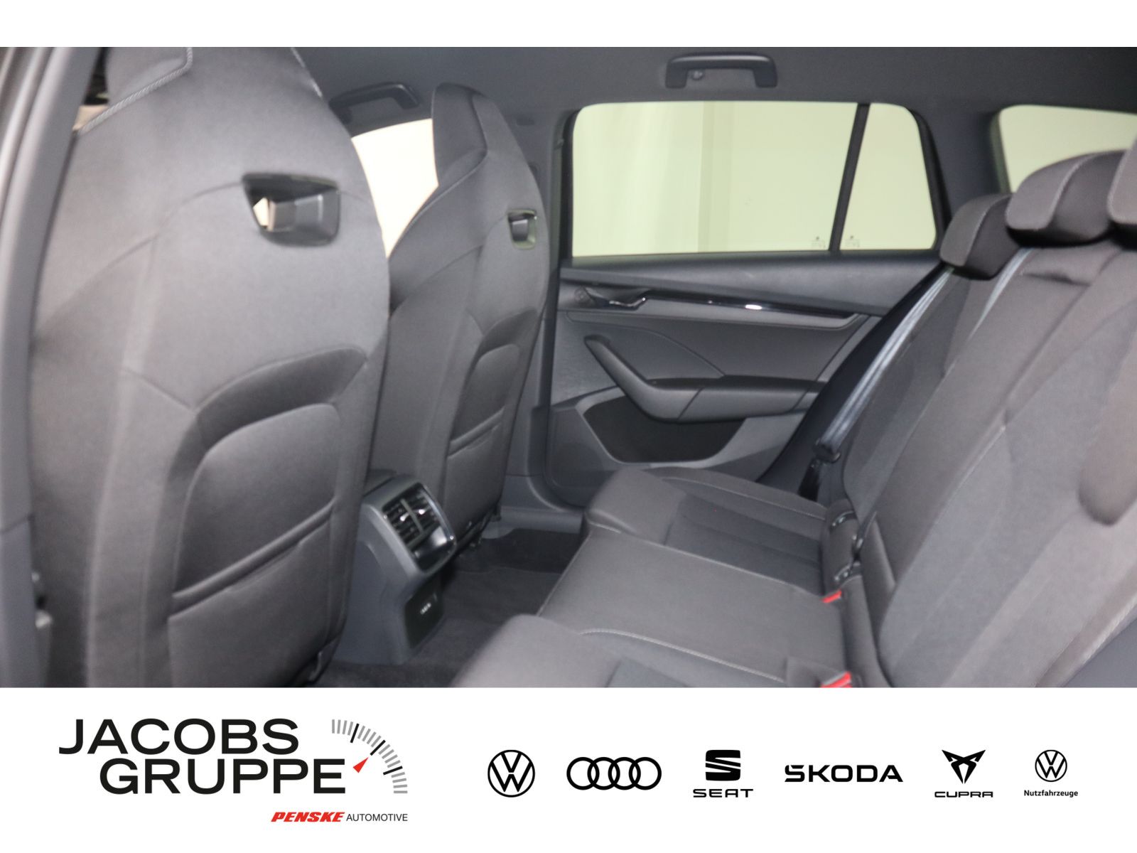 Skoda Octavia Combi 1.4 TSI iV Sportline - Samsaru's Car Outlet
