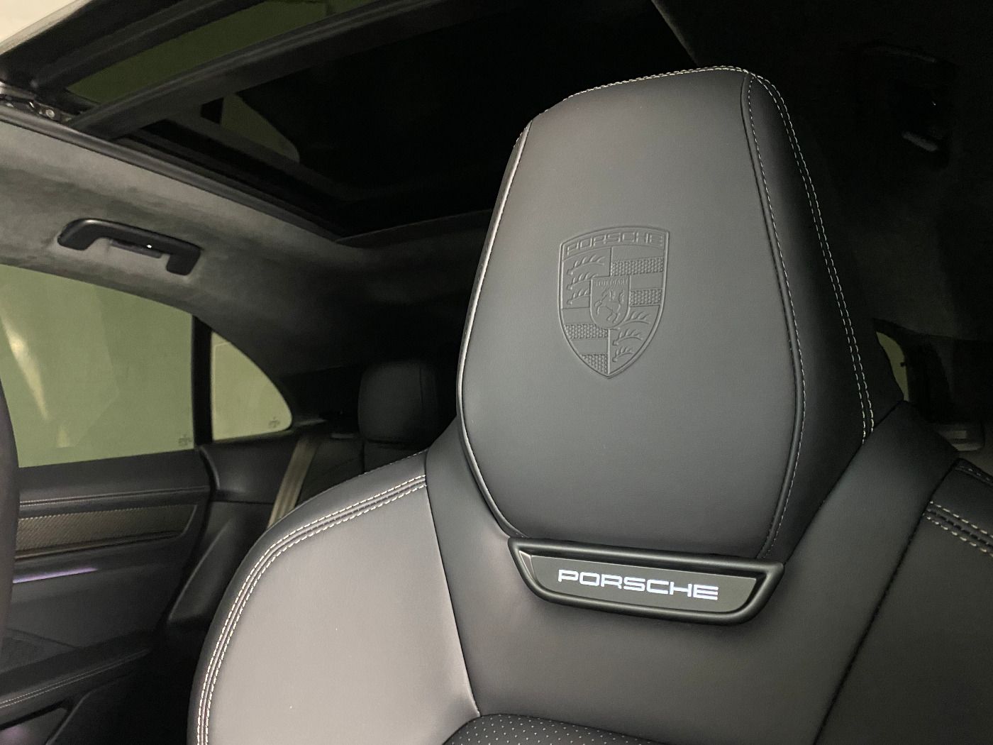 Porsche Macan Turbo | Panorama | AHK | Hinterachslenkung