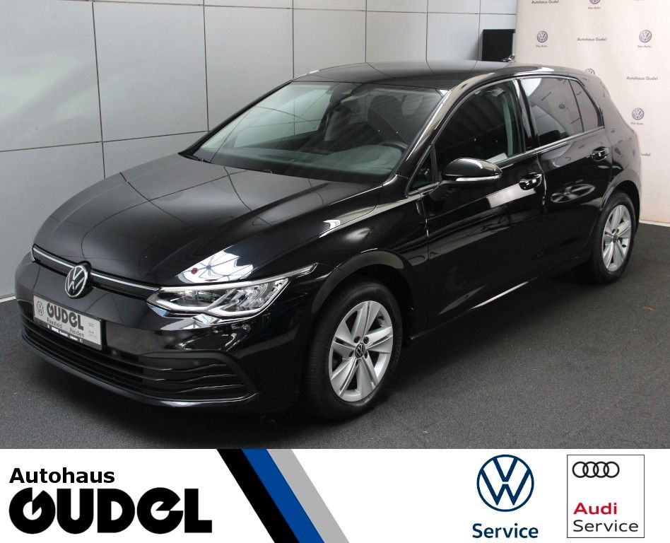 Volkswagen Golf 8 1.5 TSI Life - Samsaru's Car Outlet
