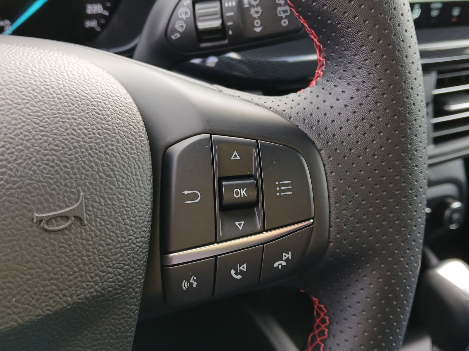 Ford Focus ST-Line Turnier Aut.*ACC*KAM*NAVI*LED*WINT