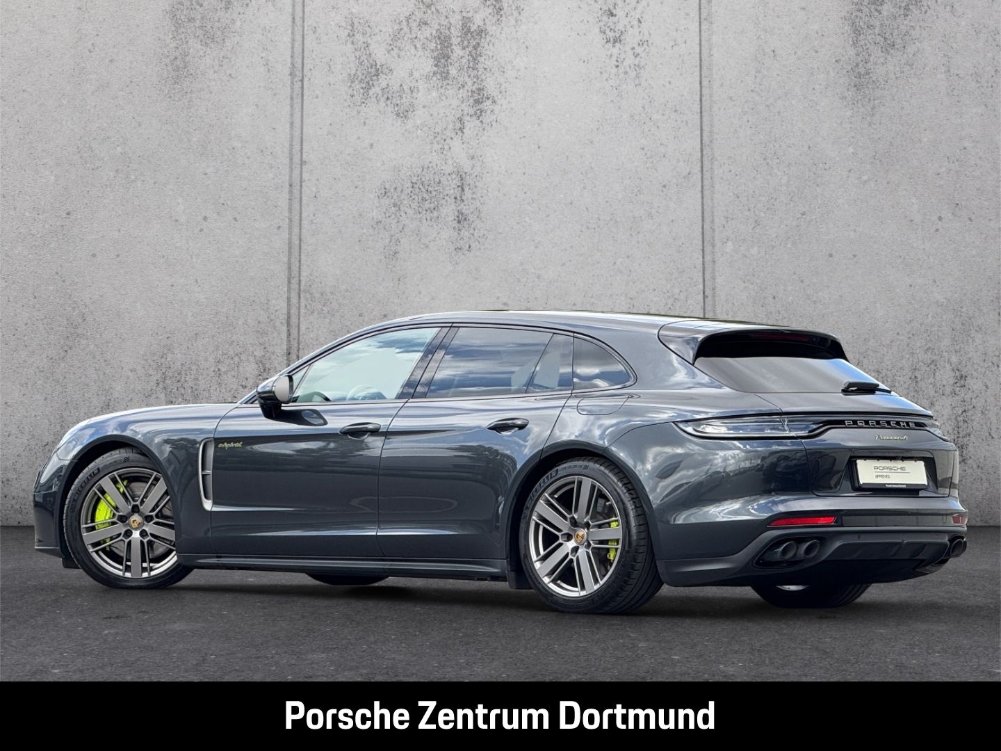 Porsche Panamera 4 E-Hybrid Sport Turismo Platinum Editi