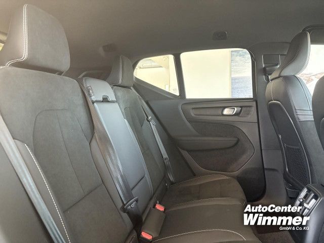 Volvo XC40 T4 Recharge DKG Plus Dark R-Design Winter