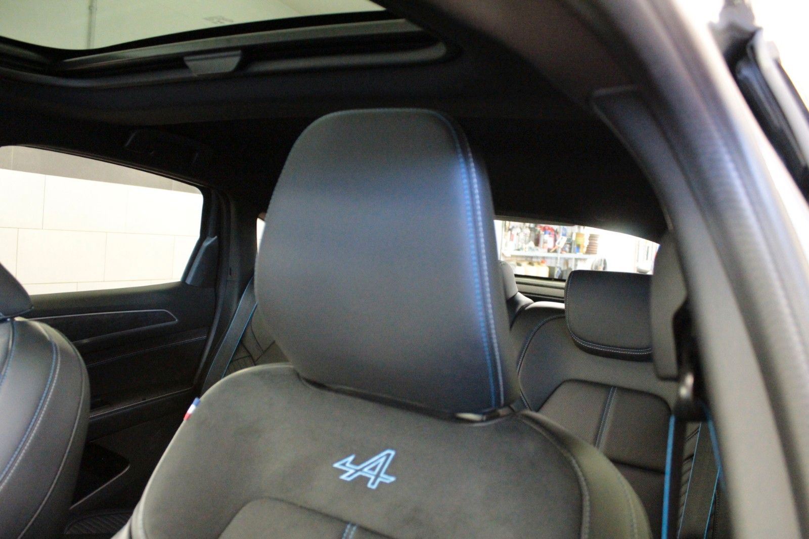 Renault Arkana Mild Hybrid - Samsaru's Car Outlet