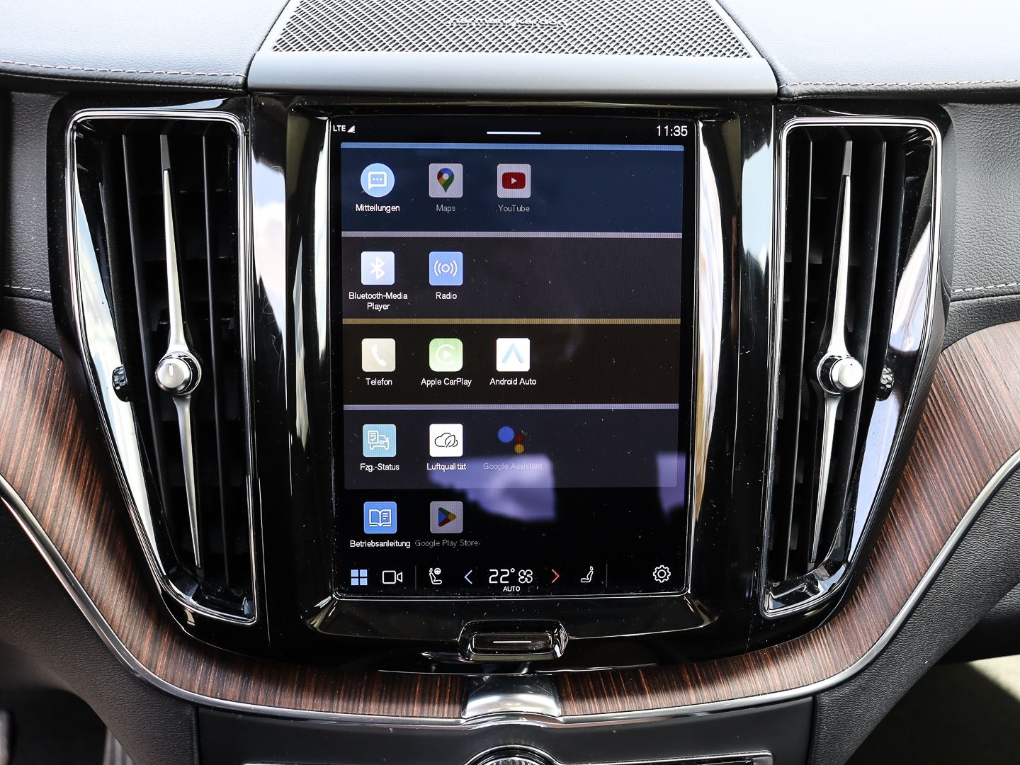 Volvo XC60 Ultimate Dark AWD B4 Diesel EU6d HUD StandH