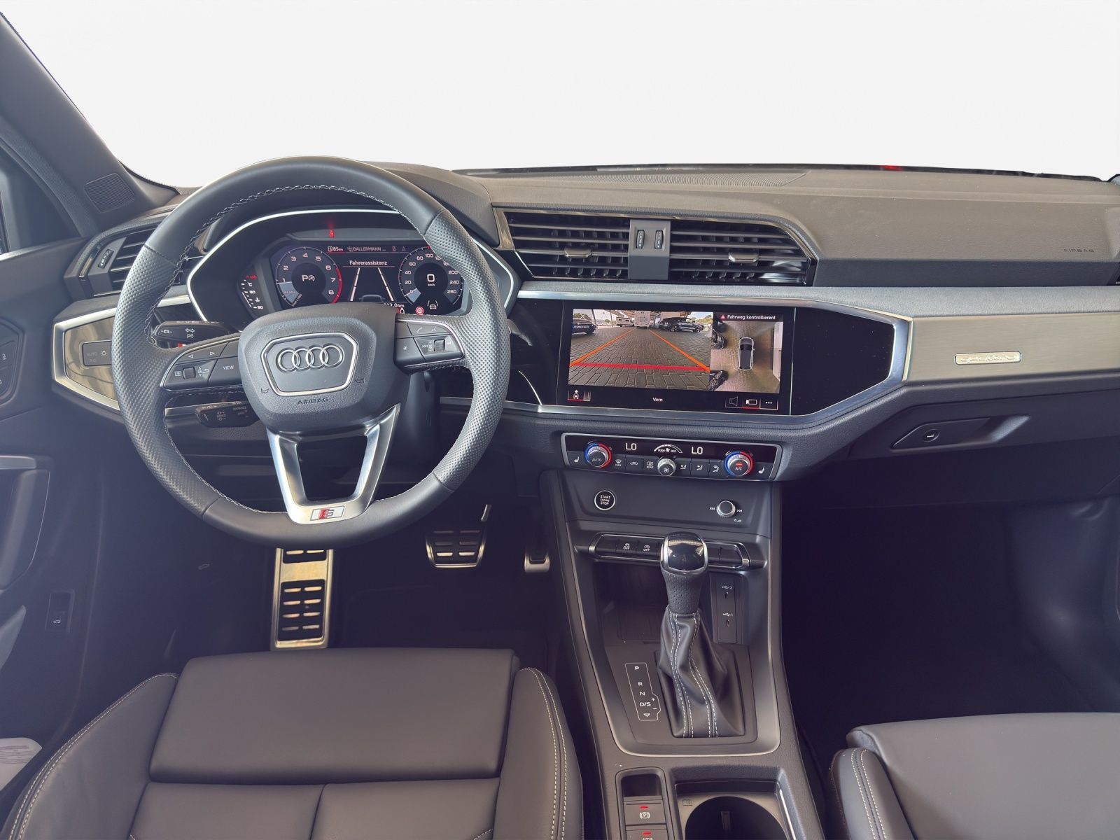 Audi Q3 40 TFSI quattro S-LINE*0,99%-Finanz*NAVI-PLUS