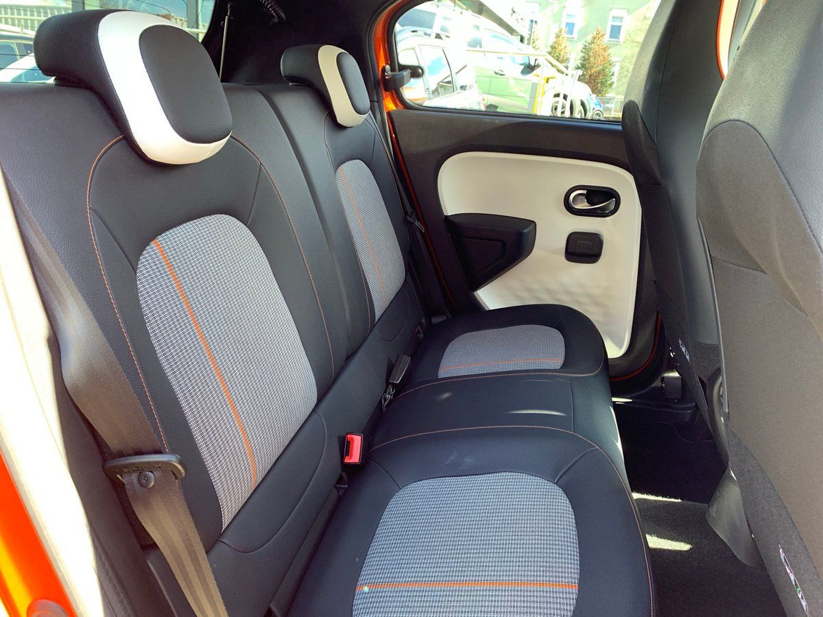 Renault Twingo ELECTRIC - Samsaru's Car Outlet