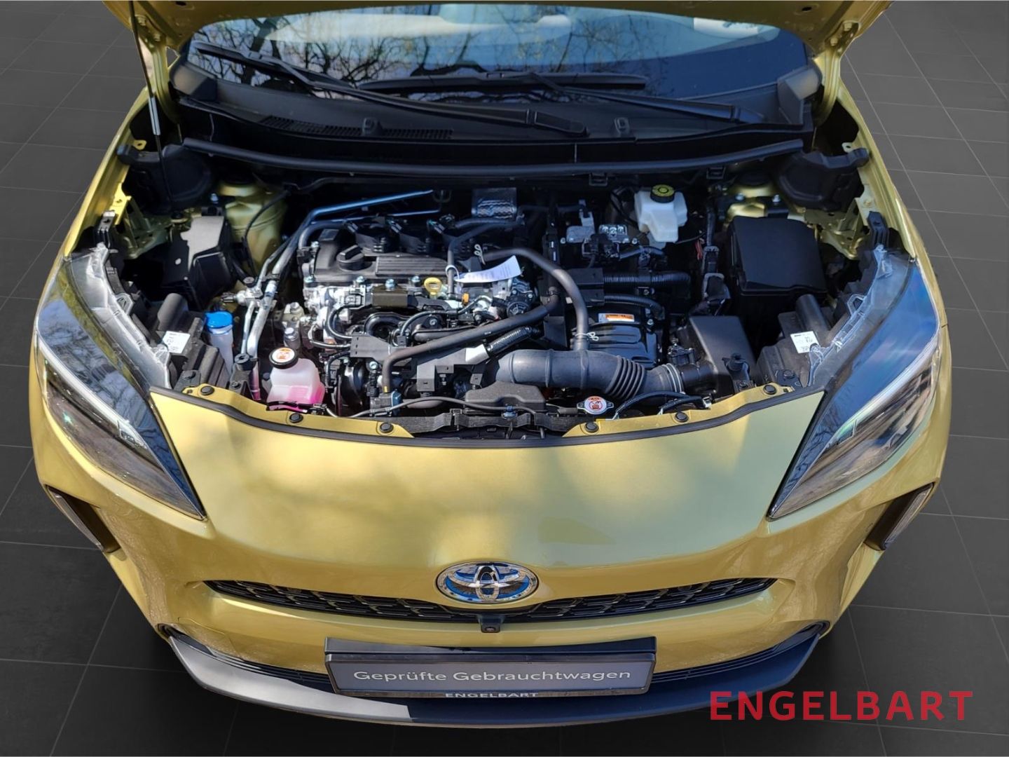 Toyota Yaris Cross Hybrid Elegant 1.5 VVT-iE  Matrix LE