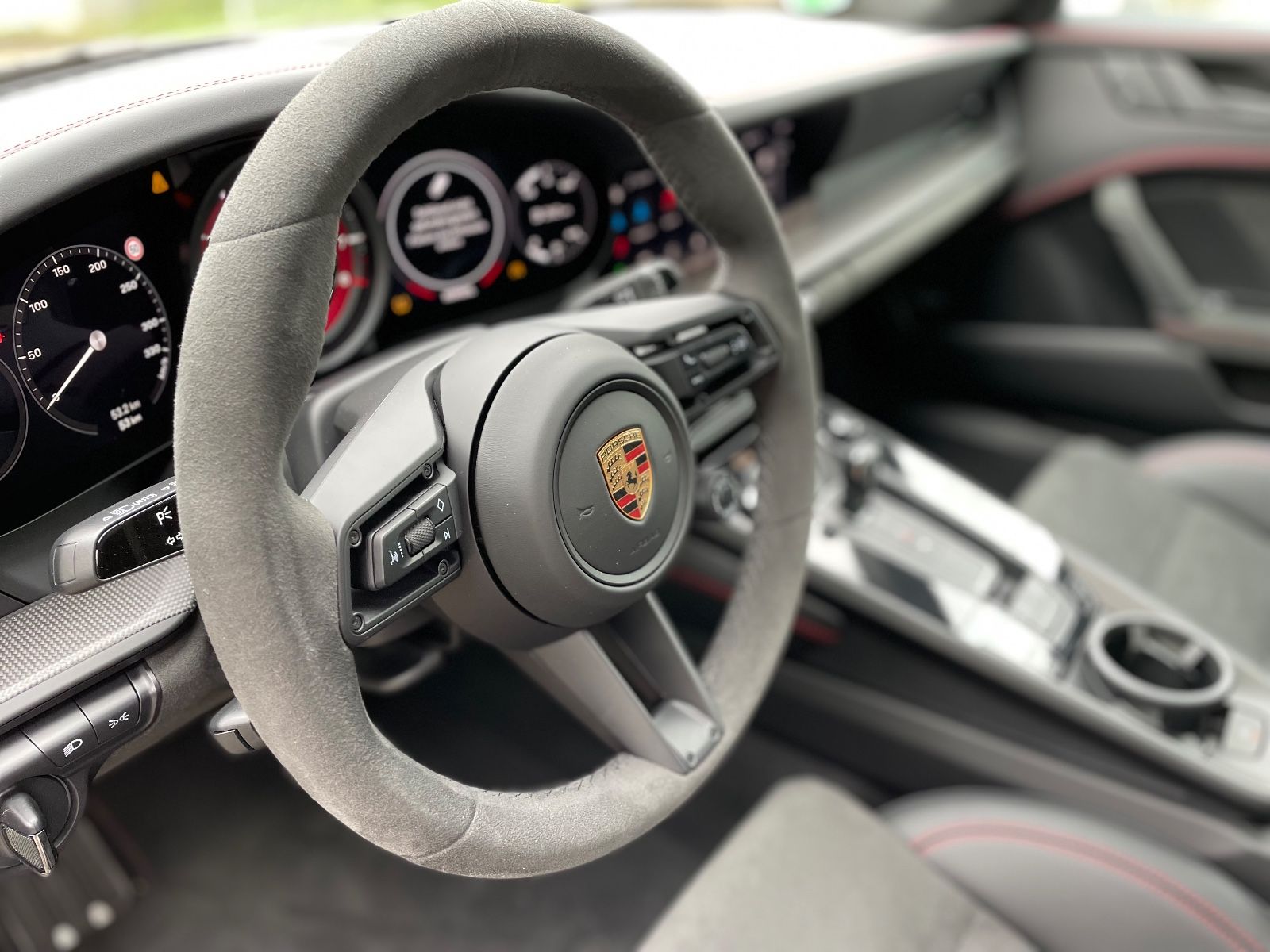 Porsche 911 Carrera GTS - Samsaru's Car Outlet