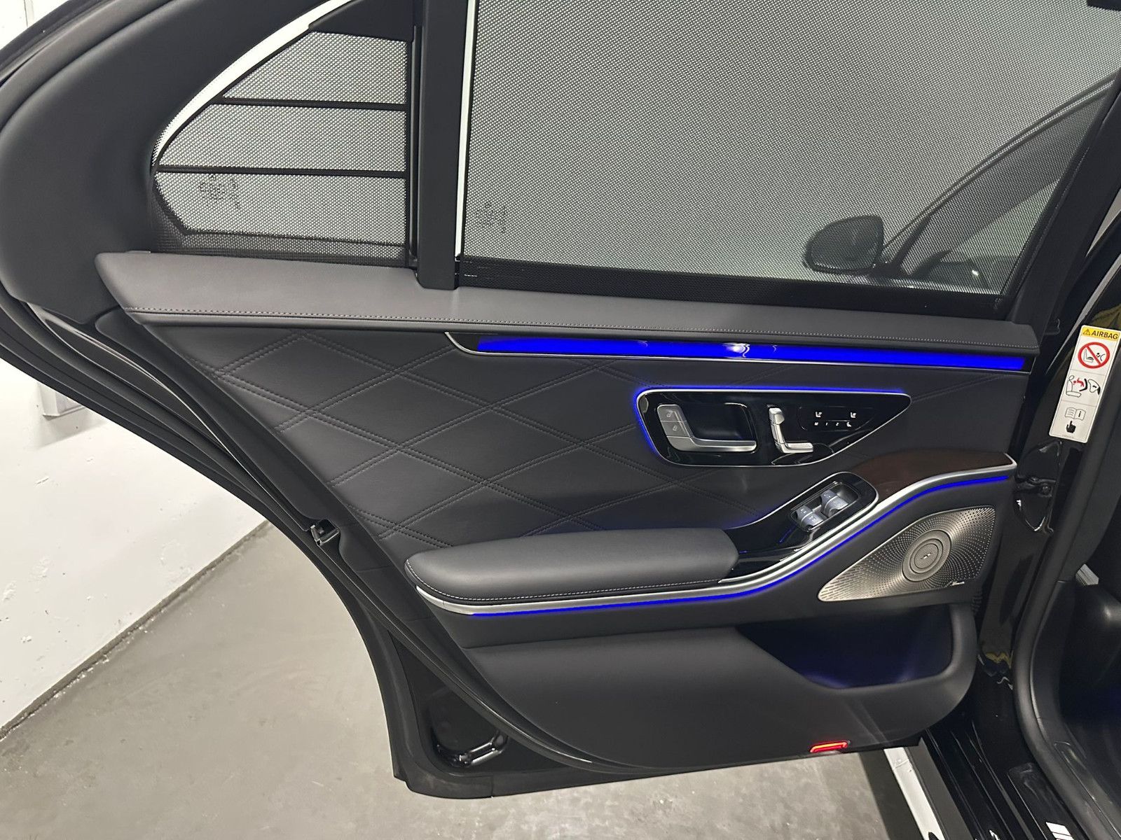 Mercedes-Benz S 63 E Performance L *PANORAMA*FONDENTERTAINMENT