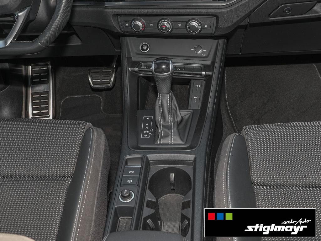 Audi Q3 Sportback S-line 45 TFSI quattro S-tronic - Samsaru's Car Outlet