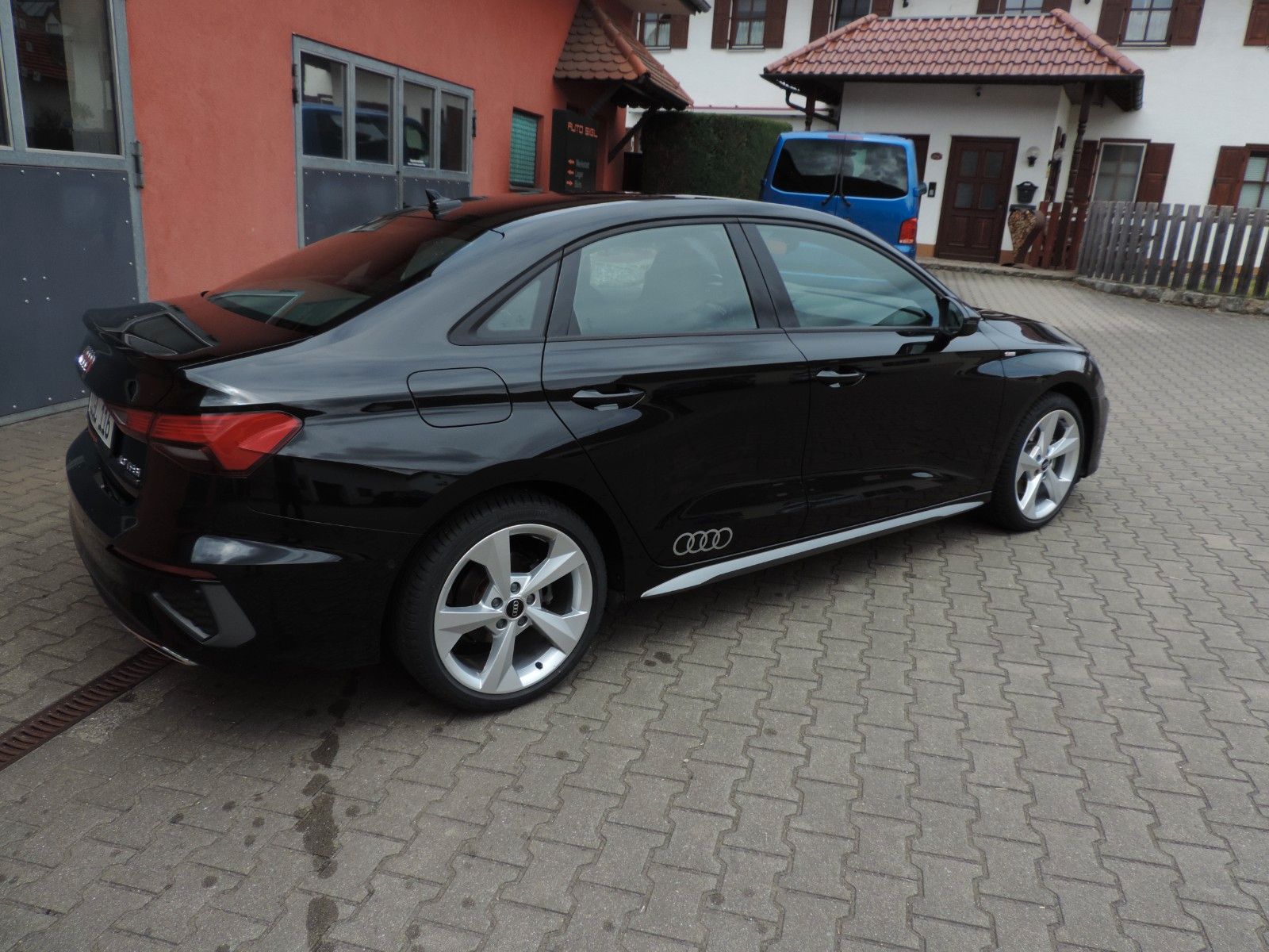 Audi A3 Limousine 40 TFSI quattro S line - Samsaru's Car Outlet