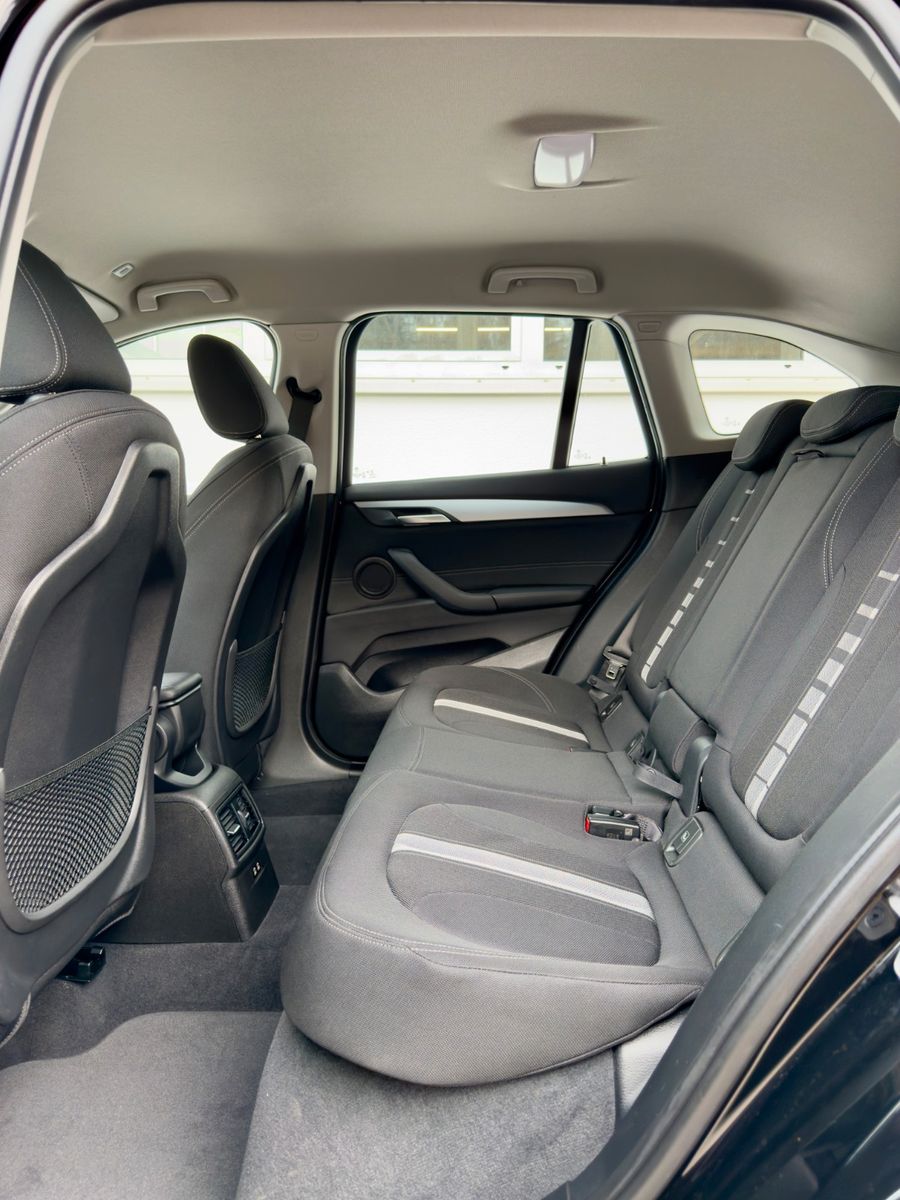 BMW X1 xDrive25e Business - Samsaru's Car Outlet