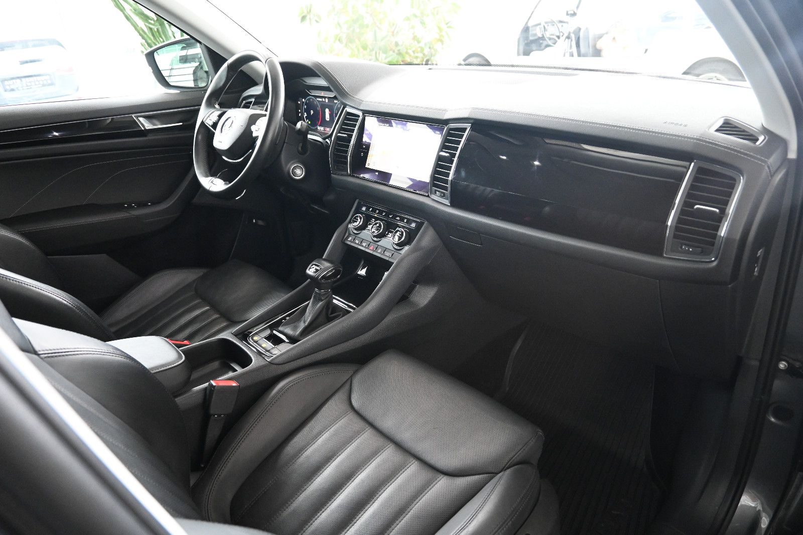 Skoda Kodiaq 2.0 TSI L&K 4M LED Navi Virtual 7-Sitzer