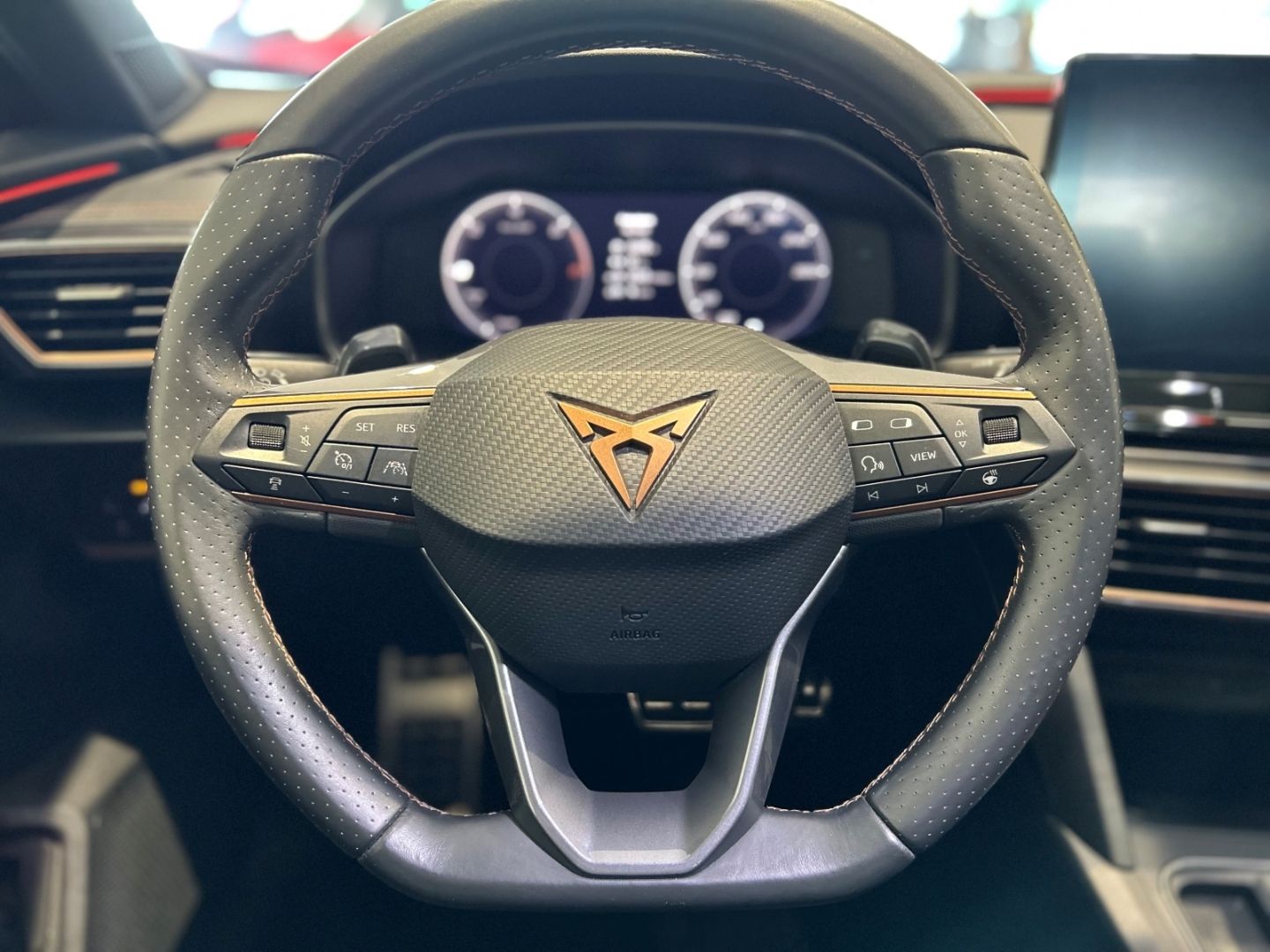 Cupra Formentor VZ e-HYBRID 1.4 LED Navi AHK 360° SHZ