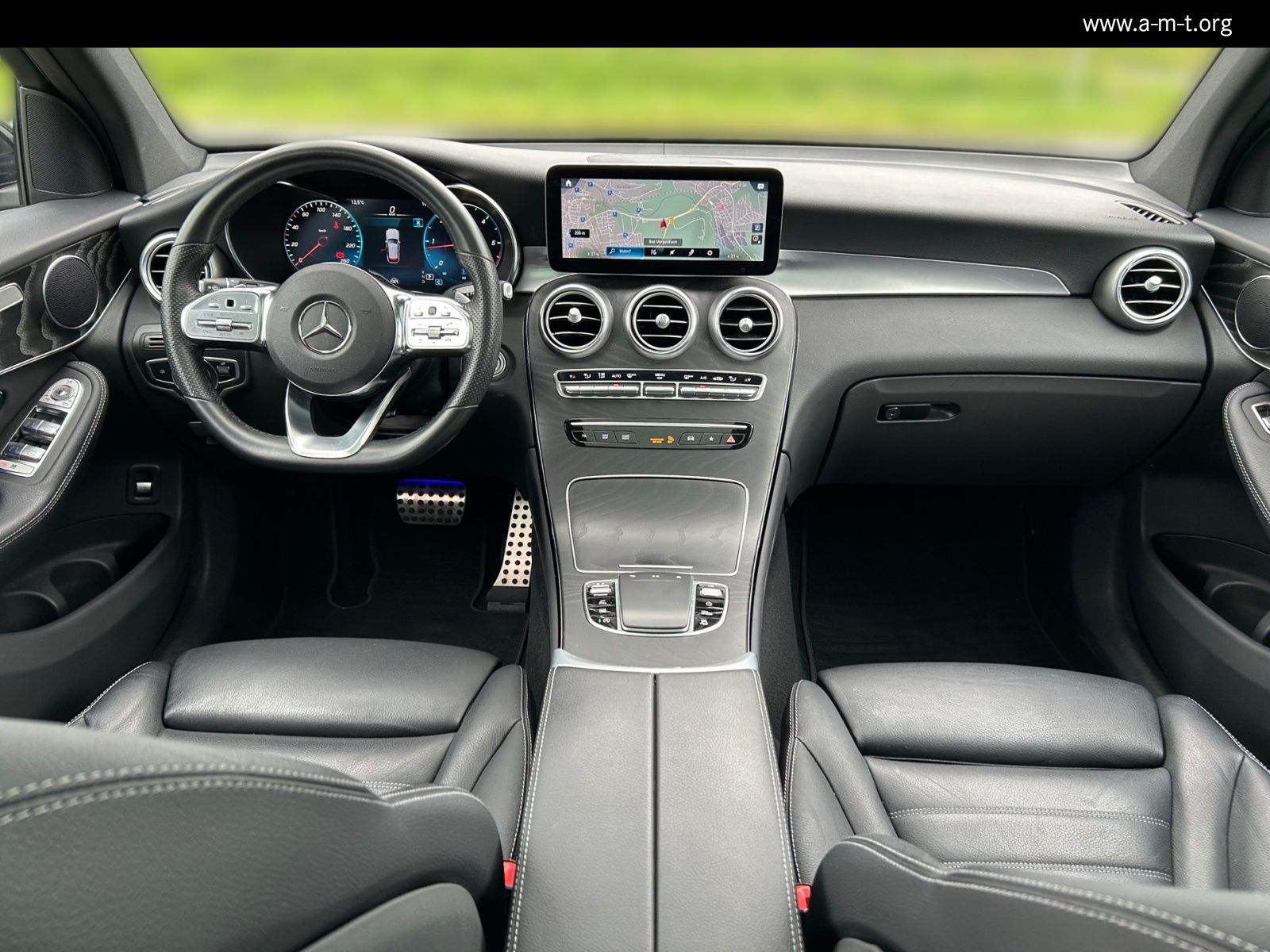 Mercedes-Benz GLC 300d AMG 4M AMG*AHK*Pano*LED*Navi