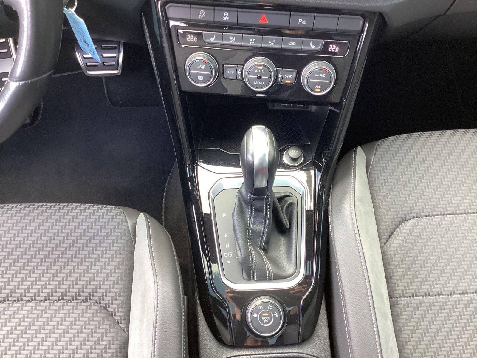 Volkswagen T-Roc R 4Motion DSG - Samsaru's Car Outlet