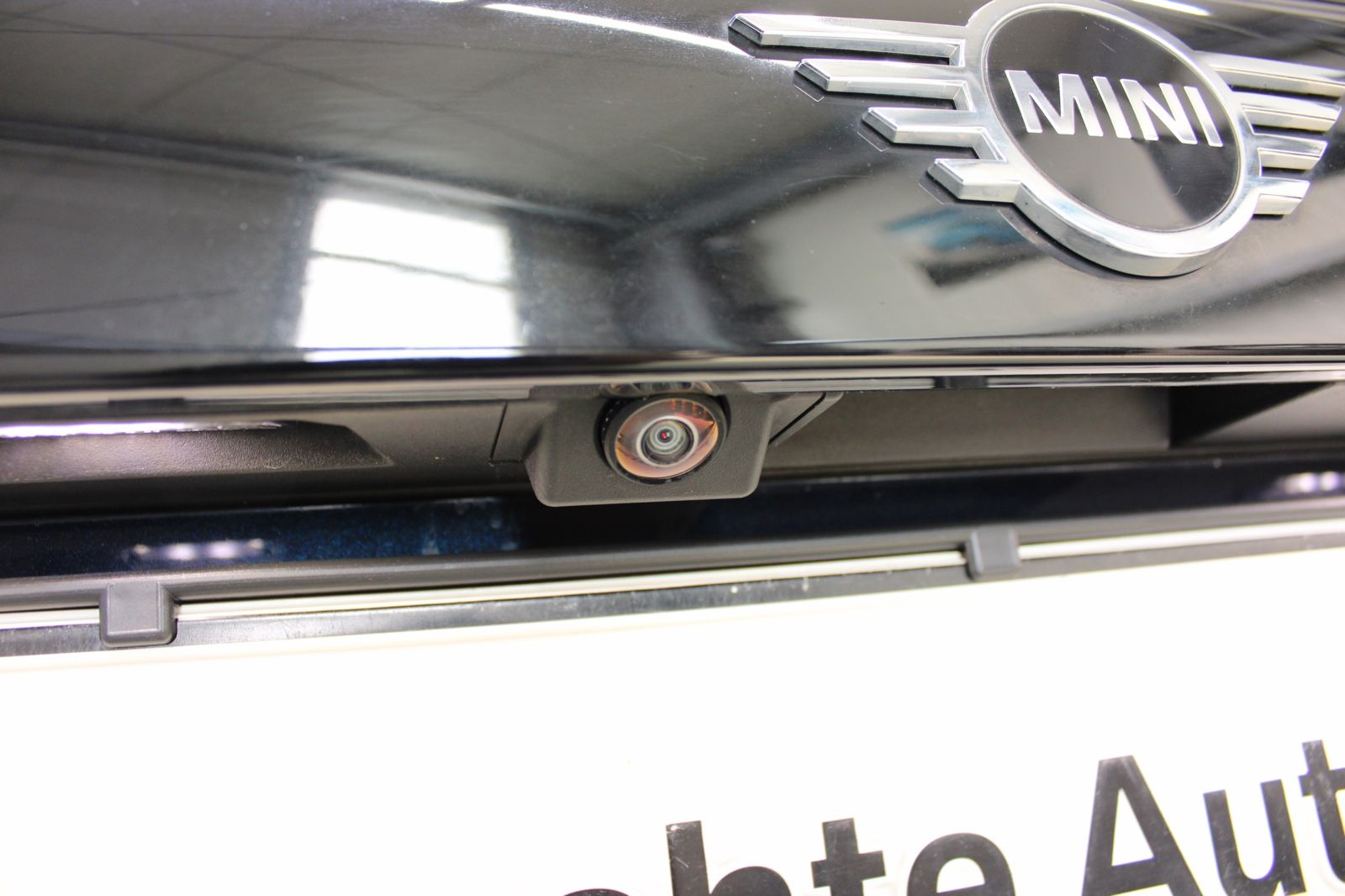 MINI Cooper Yours - Samsaru's Car Outlet