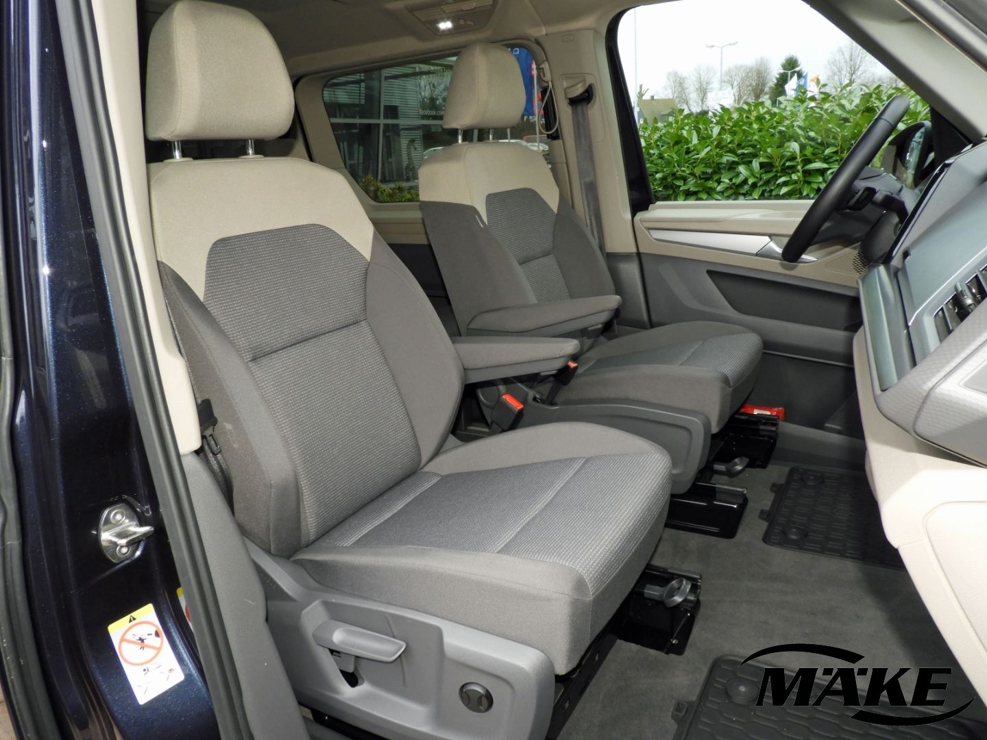 Volkswagen T7 Multivan 1.4 eHybrid DSG - Samsaru's Car Outlet