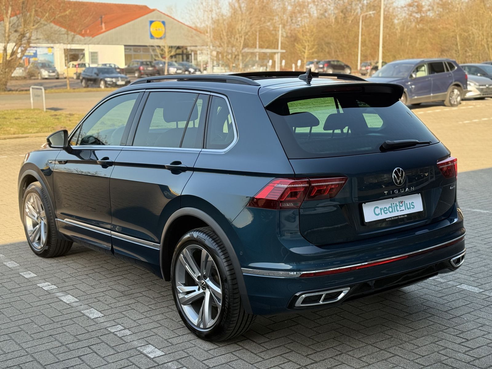 Volkswagen Tiguan R-Line 4-Motion,Pano,AHK,R-Kam,Matrix,ACC
