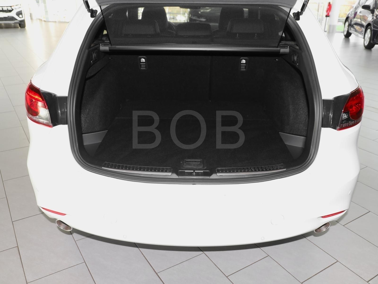 Mazda 6 Kombi 2.5 Aut. Takumi 360° HUD BOSE LEDER eSD