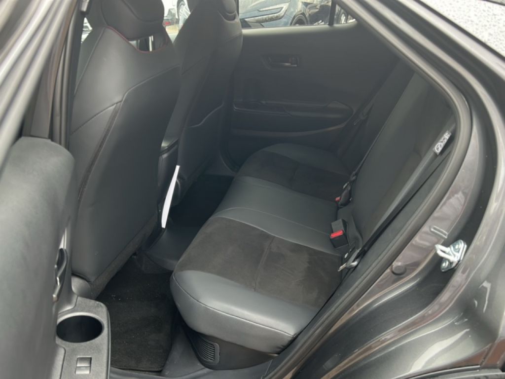 Toyota C-HR 2.0 Plug-in-Hybrid Teamplayer