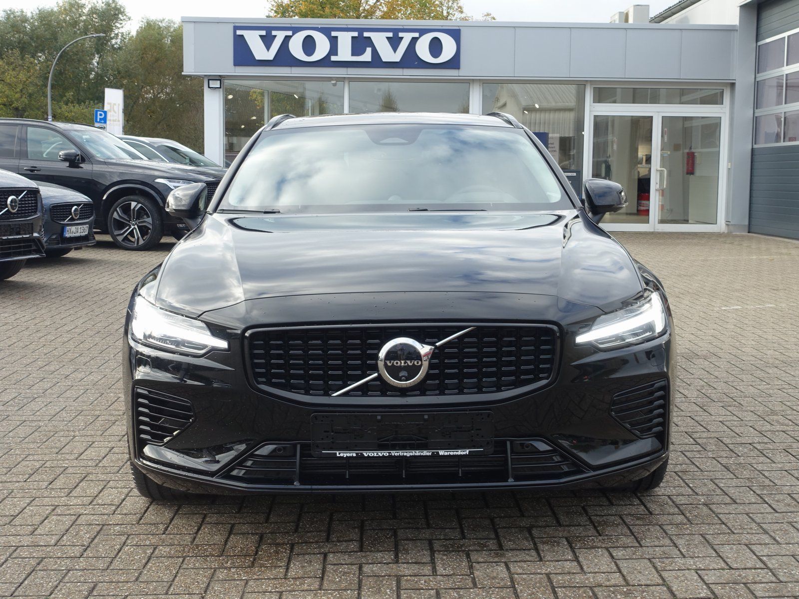 Volvo V60 Ultra T6 AWD Plug-in Hybrid/AHK/B&W/360°Cam