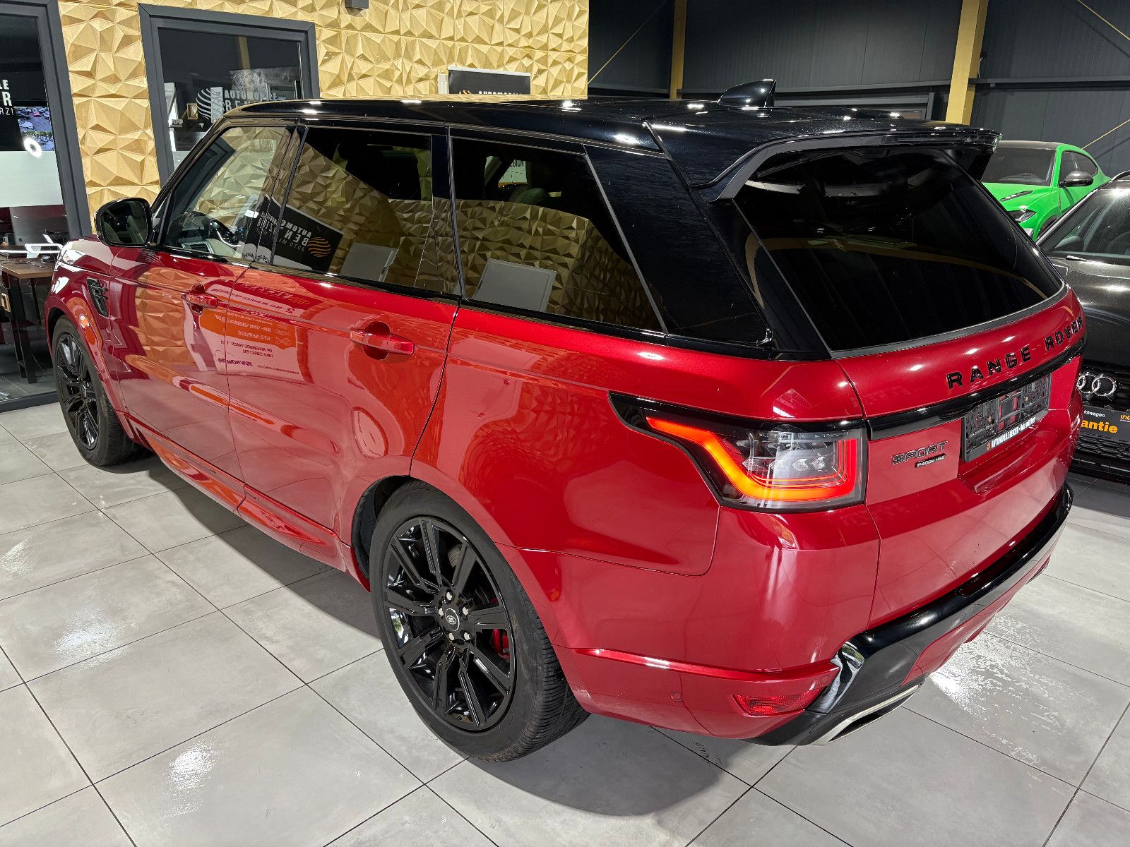 Range Rover Sport HSE Dynamic Hybrid - Samsaru's Car Outlet