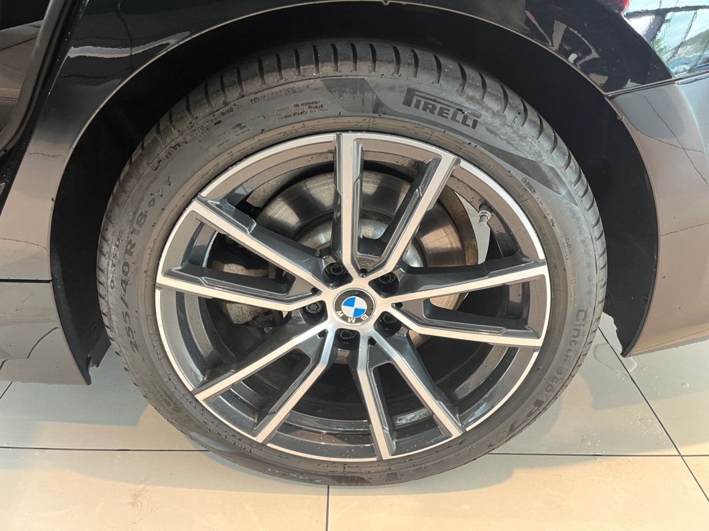 BMW 330 e Advantage - Samsaru's Car Outlet
