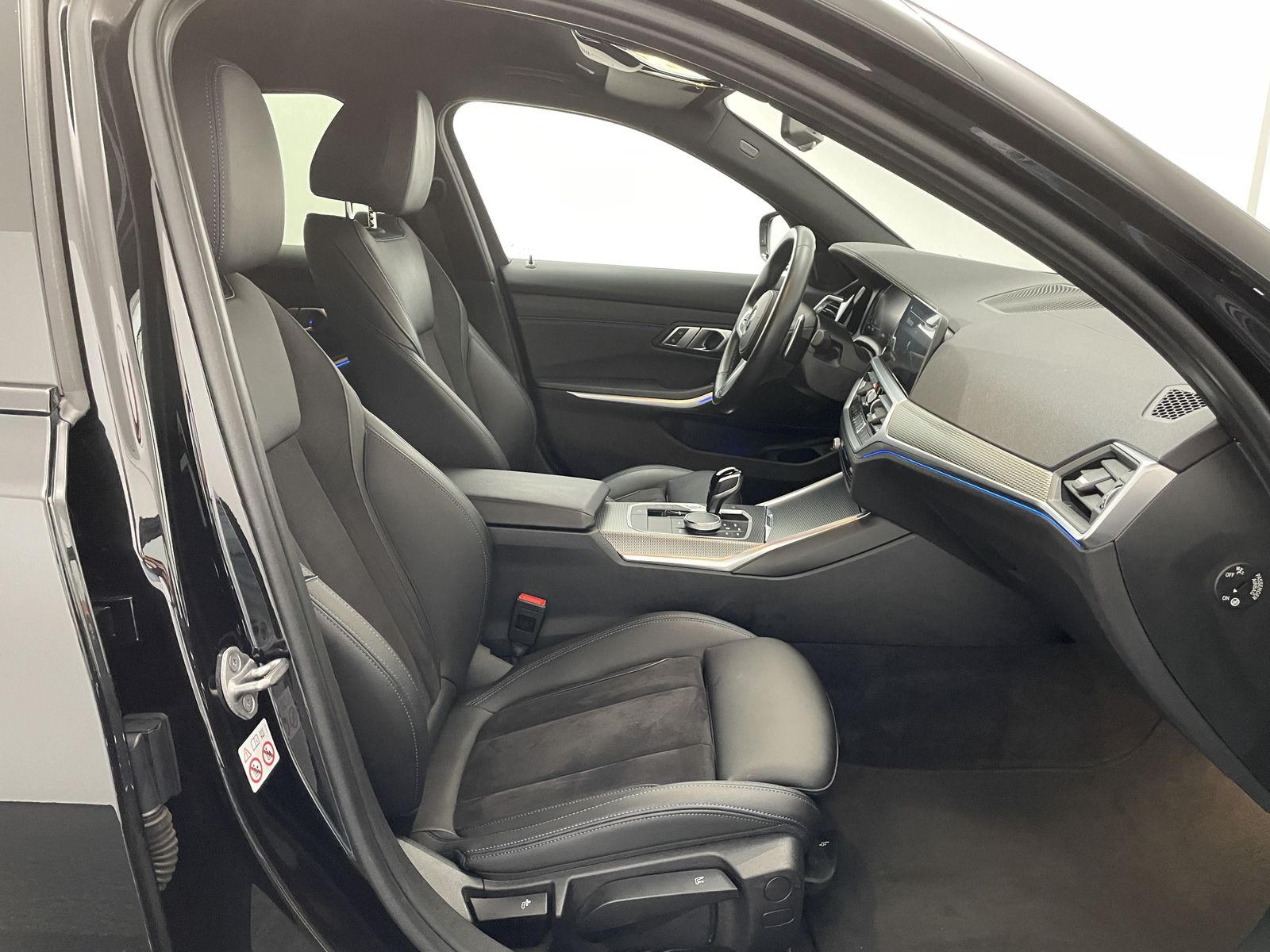 BMW 330d Tour. M Sport - Samsaru's Car Outlet