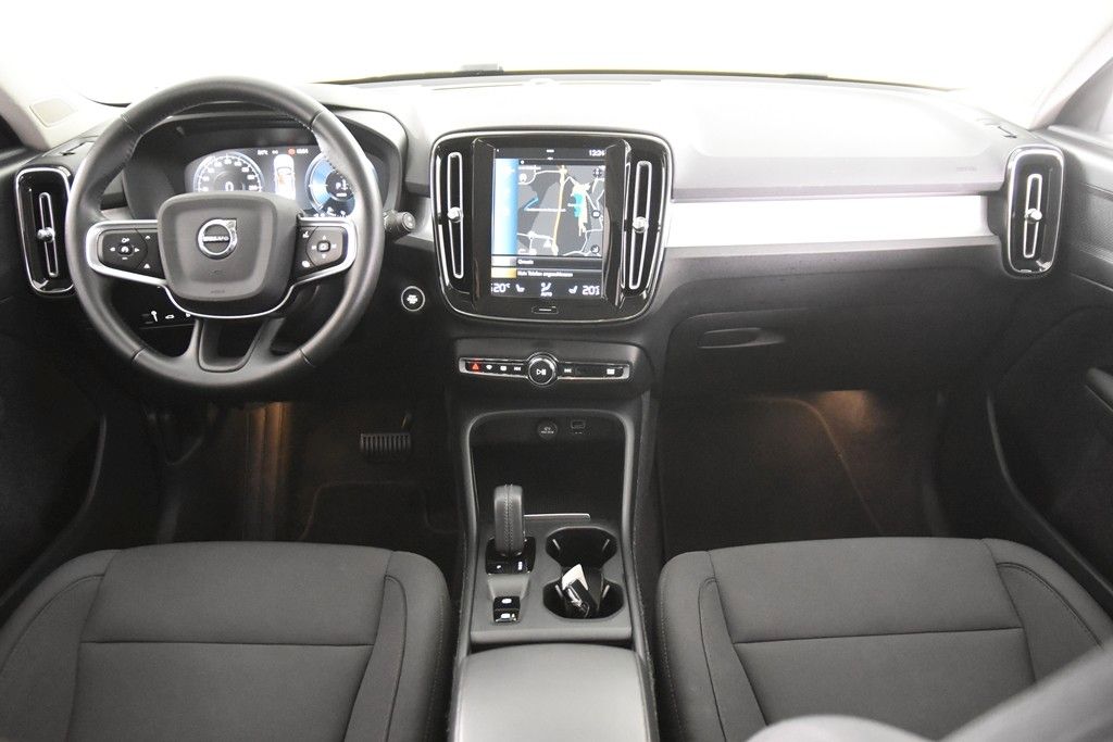 Volvo XC40 T4 Recharge Inscription - Samsaru's Car Outlet