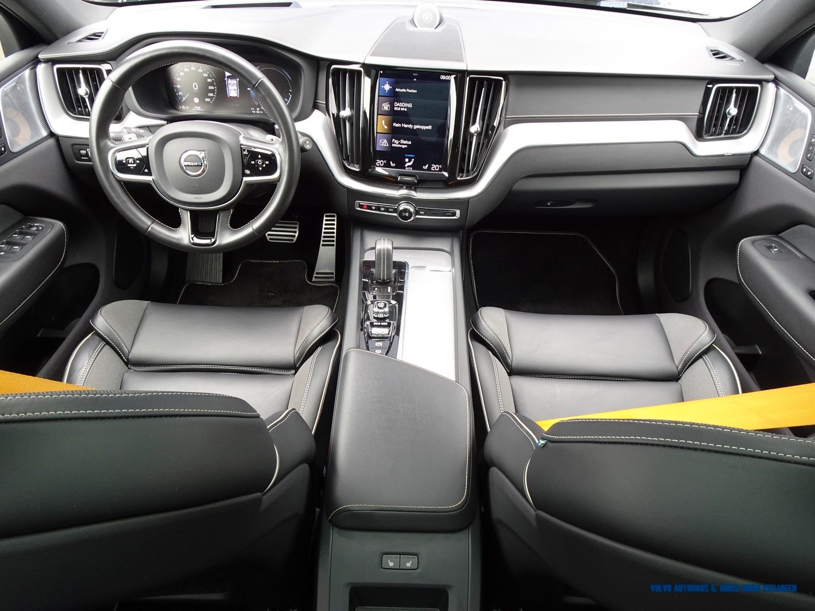 Volvo KEIN 180km/h XC60 T8 AWD Polestar Engineered