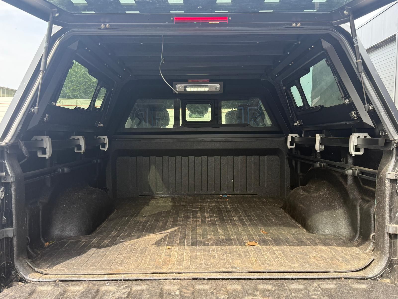 Dodge RAM HEMI 5.7 1500 Limited Crew Cab LB Off-Road