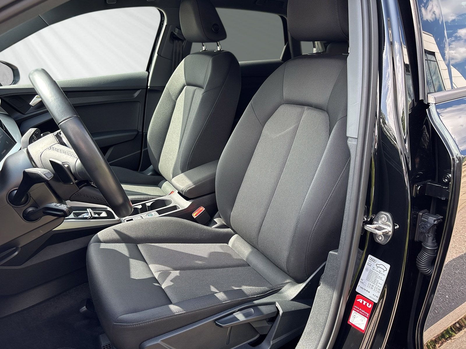 Audi A3 Sportback 30 TFSI S-Tronic S-Line NAVI+TEMPOM