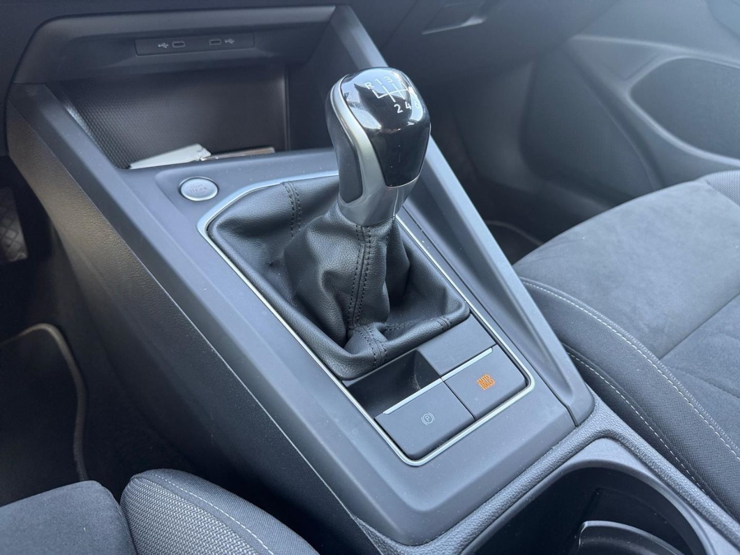 Volkswagen Golf 8 VIII Style 1.5 TSI - Samsaru's Car Outlet
