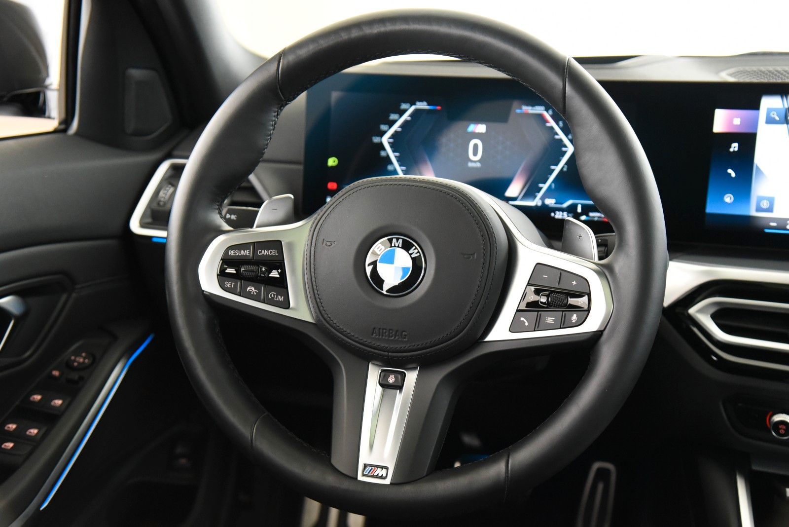 BMW 320d Touring xDrive M Sport - Samsaru's Car Outlet