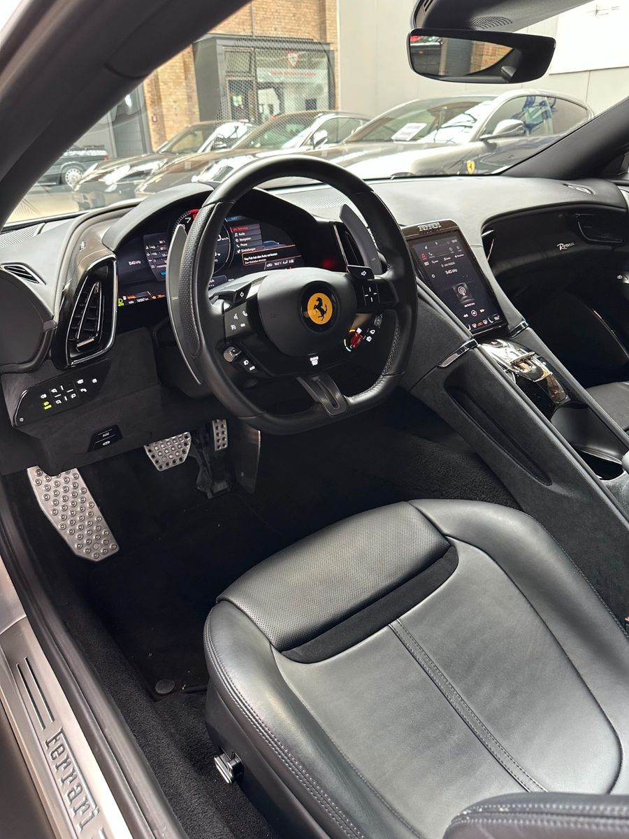 Ferrari Roma 3.9 T V8 - Samsaru's Car Outlet
