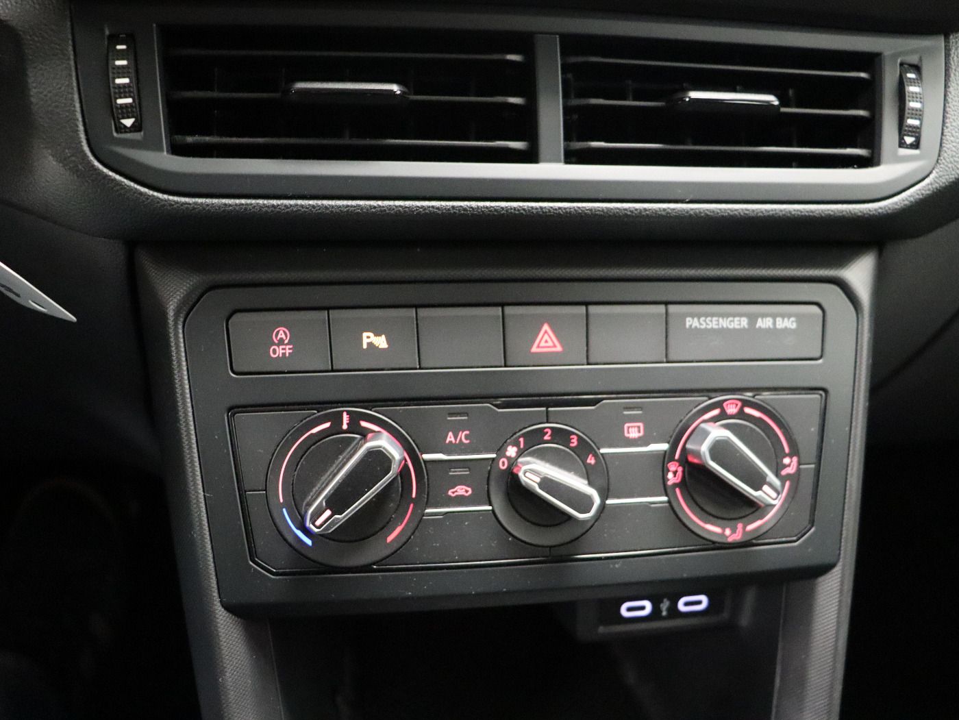 Volkswagen T-Cross 1.0 TSI DSG - Samsaru's Car Outlet