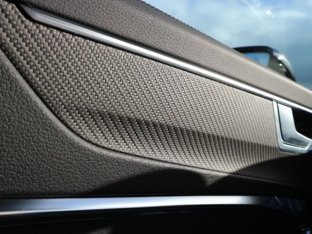 Audi RS 6 Avant performance RS-SPORTAGA*STHZ*360°*ACC