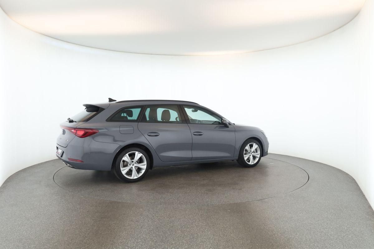 Seat Leon Sportstourer 2.0 TDI DSG FR LED Nav Kam AHK