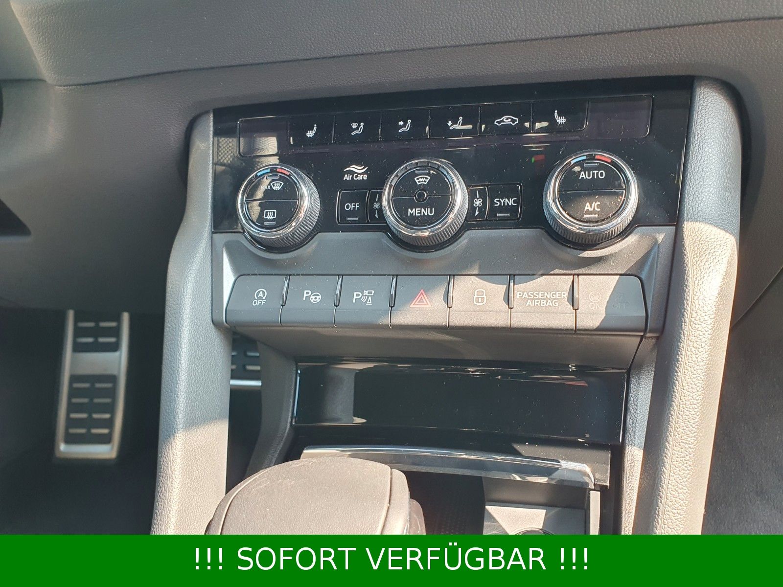 Skoda Karoq 1.5TSI DSG Sportline *19"*AHK*5J. *CANTON*