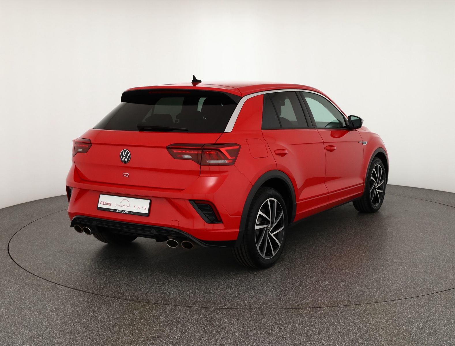 Volkswagen T-Roc 2.0 TSI R 4Motion - Samsaru's Car Outlet