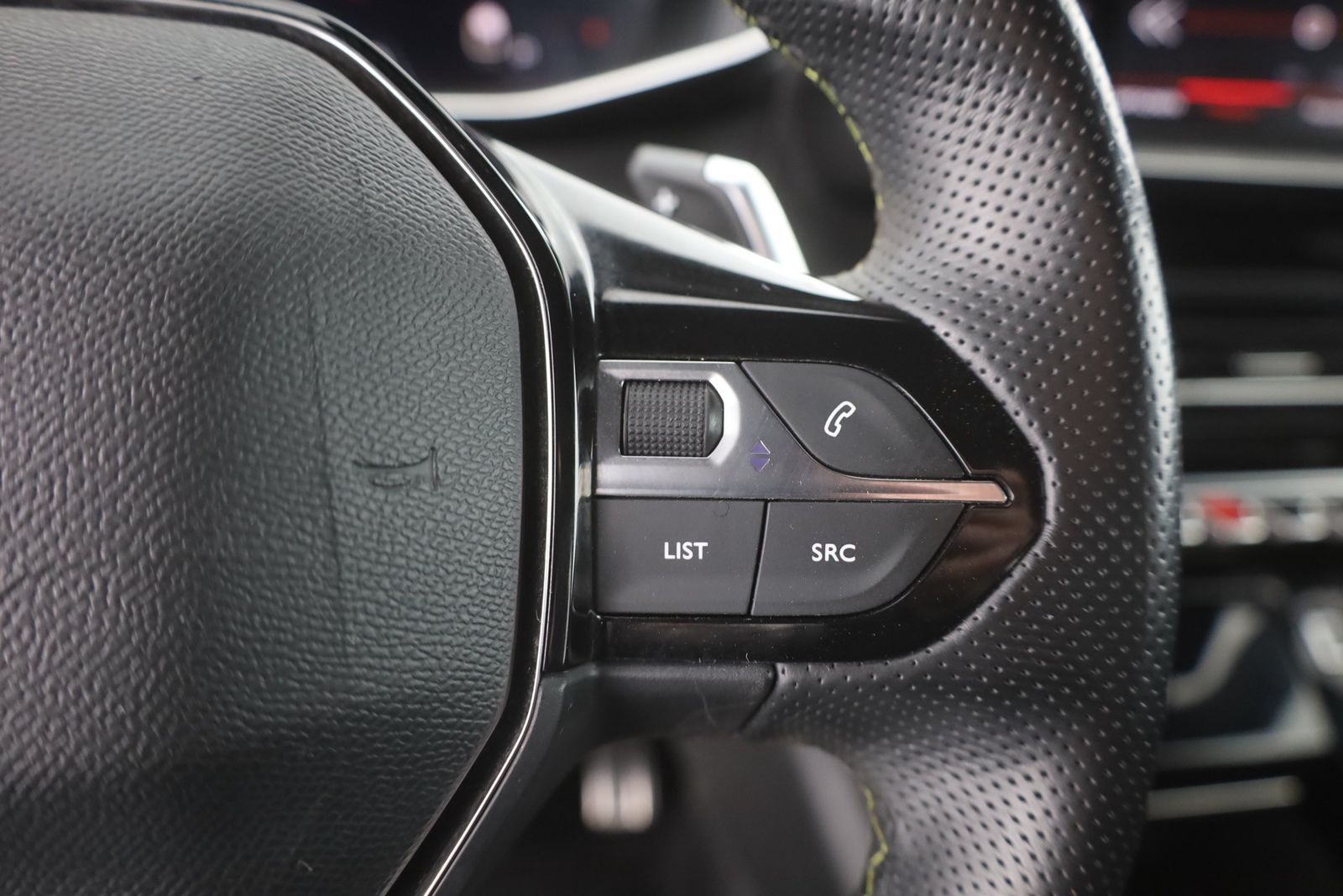 Peugeot 208 GT-Line PureTech 100 Aut. - Samsaru's Car Outlet
