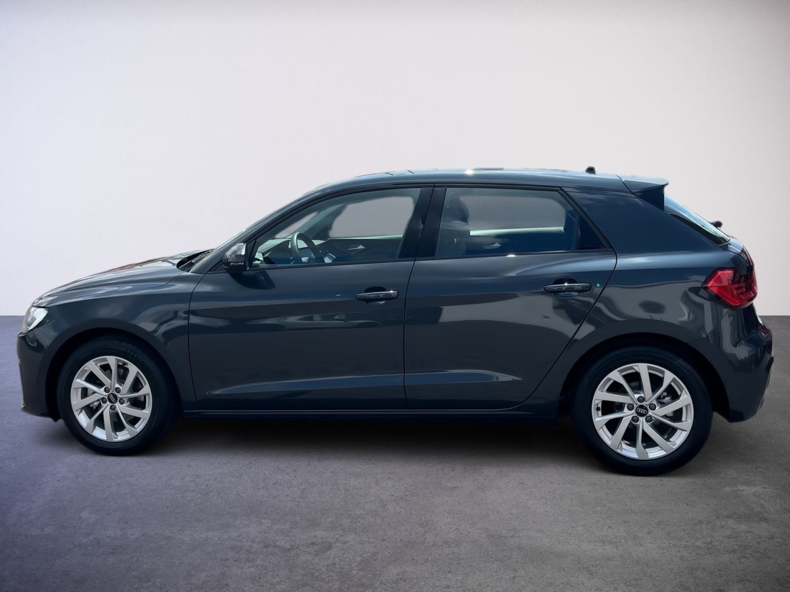 Audi A1 Sportback 30 TFSI ADVANCED - Samsaru's Car Outlet