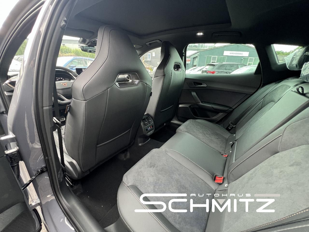 Cupra FORMENTOR 1.5 e-HYBRID *204* (10/2025 !)   [...]