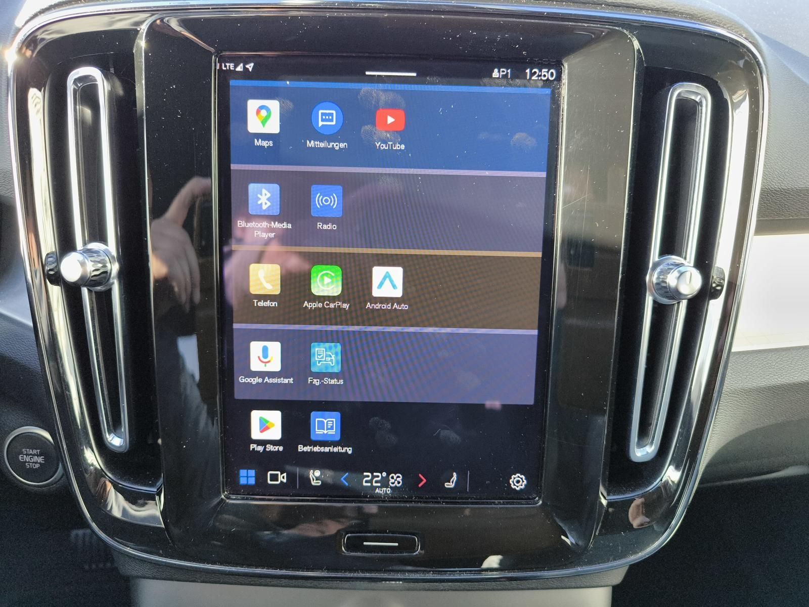 Volvo XC40 B4 Benzin Aut. ACC / BLIS / AHK