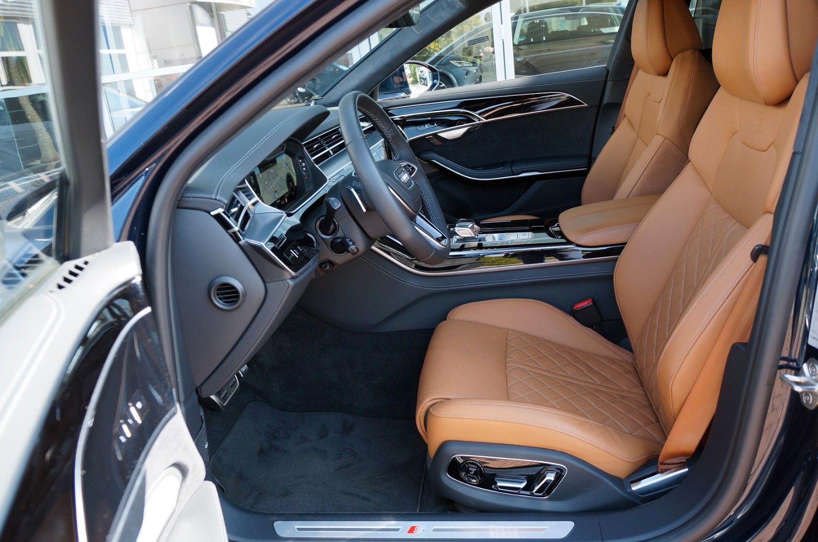 Audi A8L S line V8 60 TFSI - Samsaru's Car Outlet