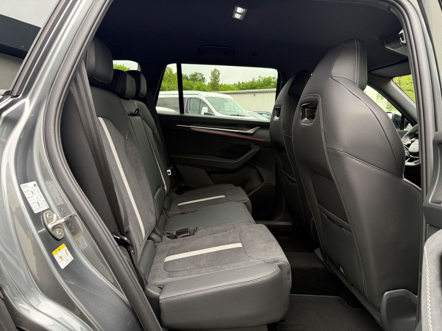Skoda Kodiaq II 1.5 TSI iV DSG Sportline DCC AHK Matri