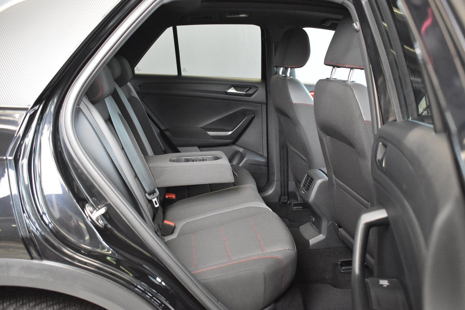 Volkswagen T-Roc 2.0 TSI Sport 4Motion - Samsaru's Car Outlet
