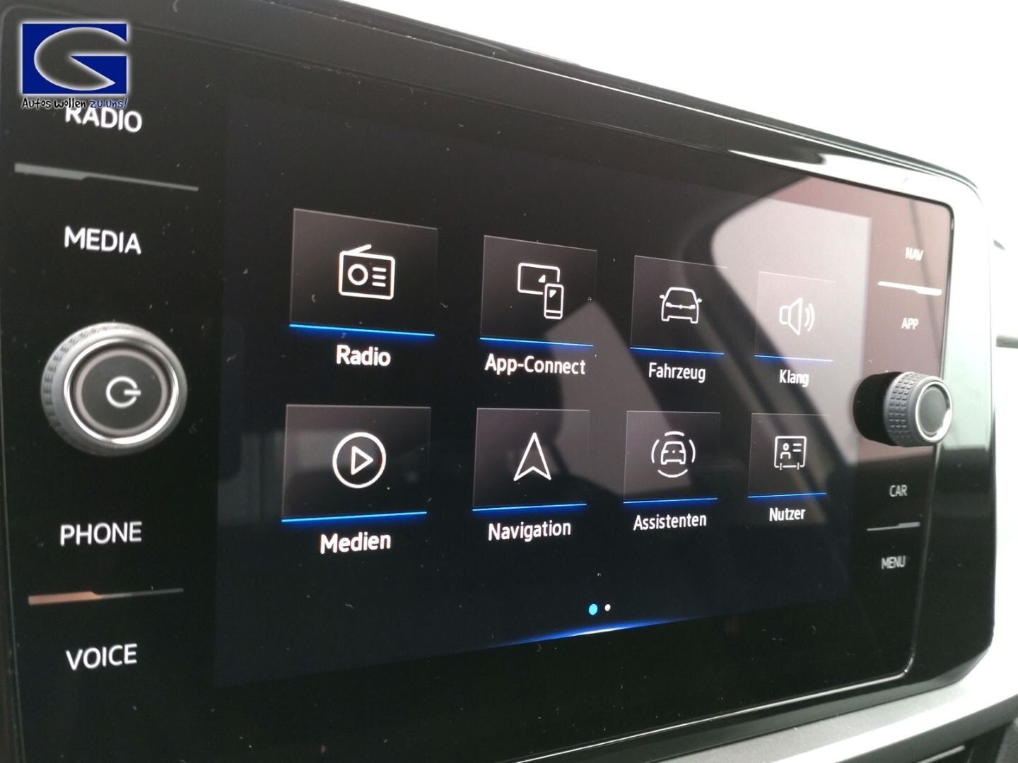 Volkswagen T-Roc 1.5 TSI Life DSG - Samsaru's Car Outlet